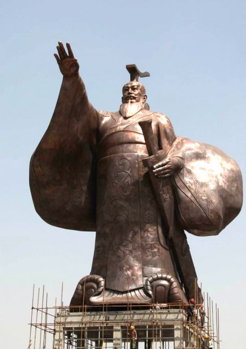 大型人物铜雕像