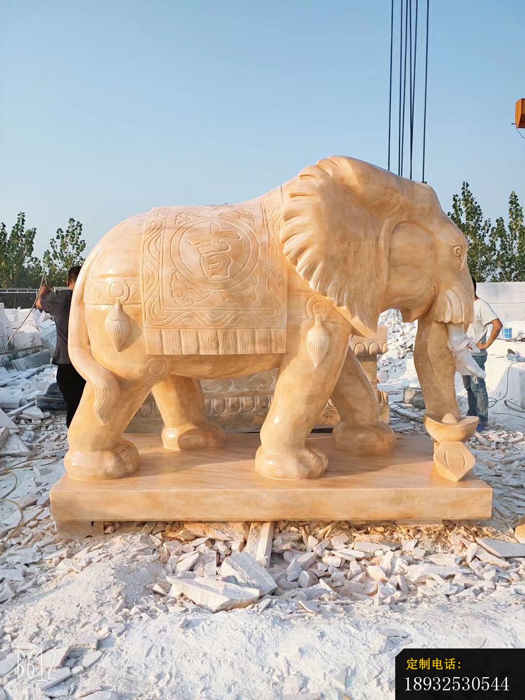 石雕动物大象雕塑_1080*1440