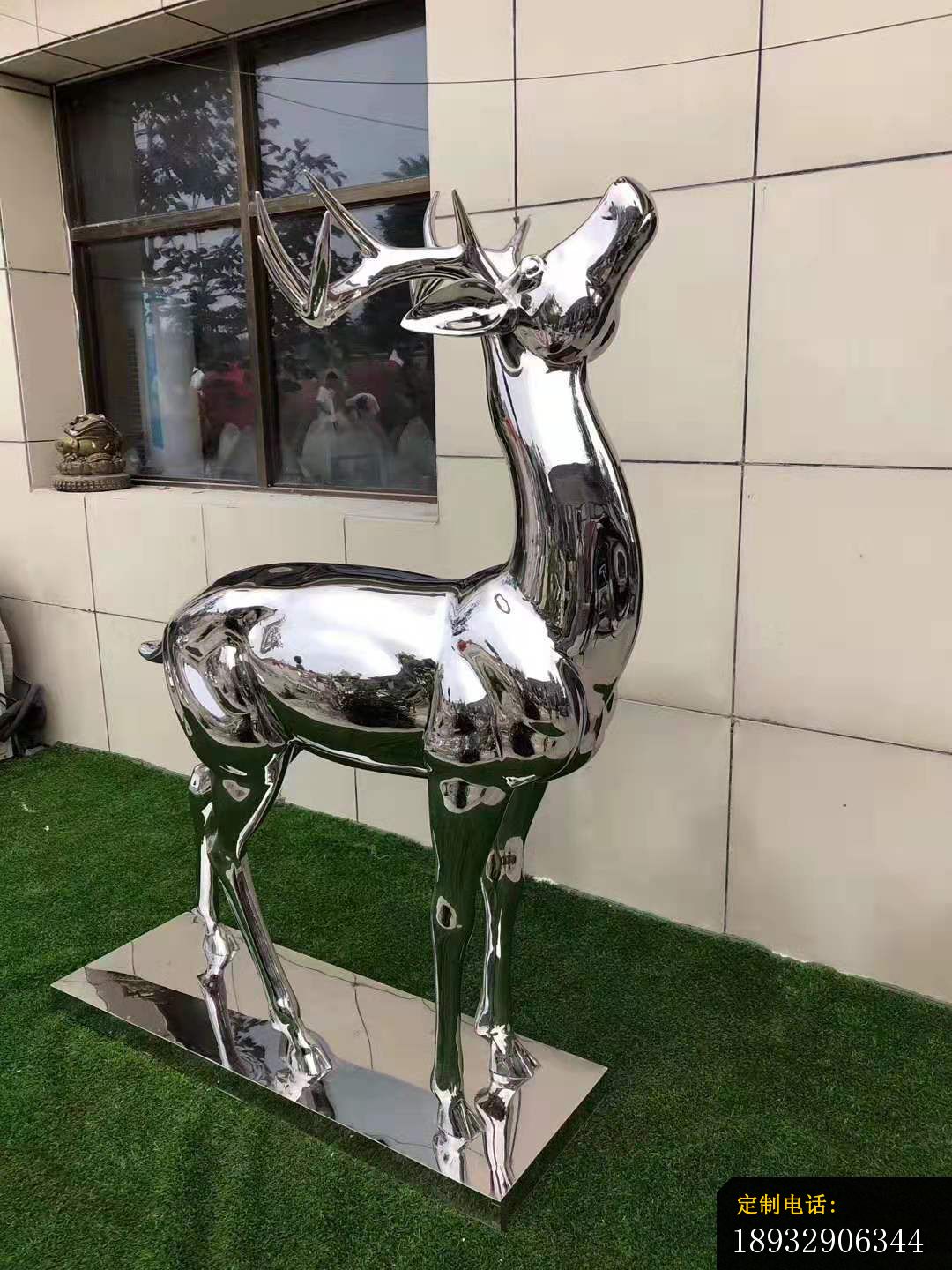 不锈钢动物公园梅花鹿小鹿雕塑_1080*1440