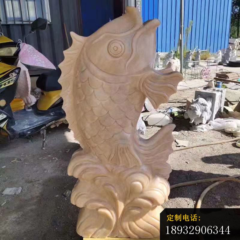晚霞红喷水鲤鱼石雕_800*800
