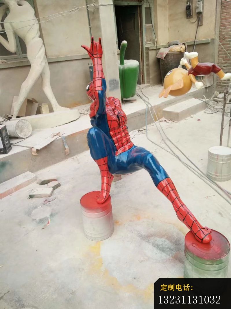 玻璃钢蜘蛛侠雕塑公园卡通人物雕塑 (1)_799*1066