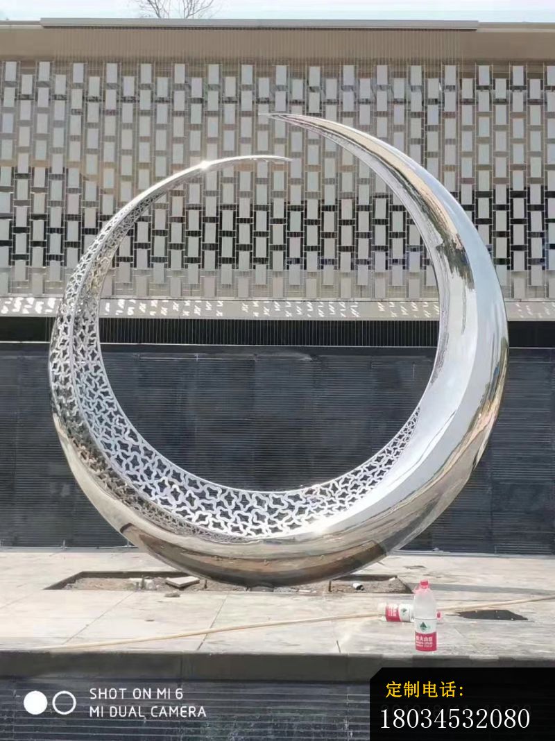不锈钢抽象月亮雕塑户外摆件 (2)_800*1068