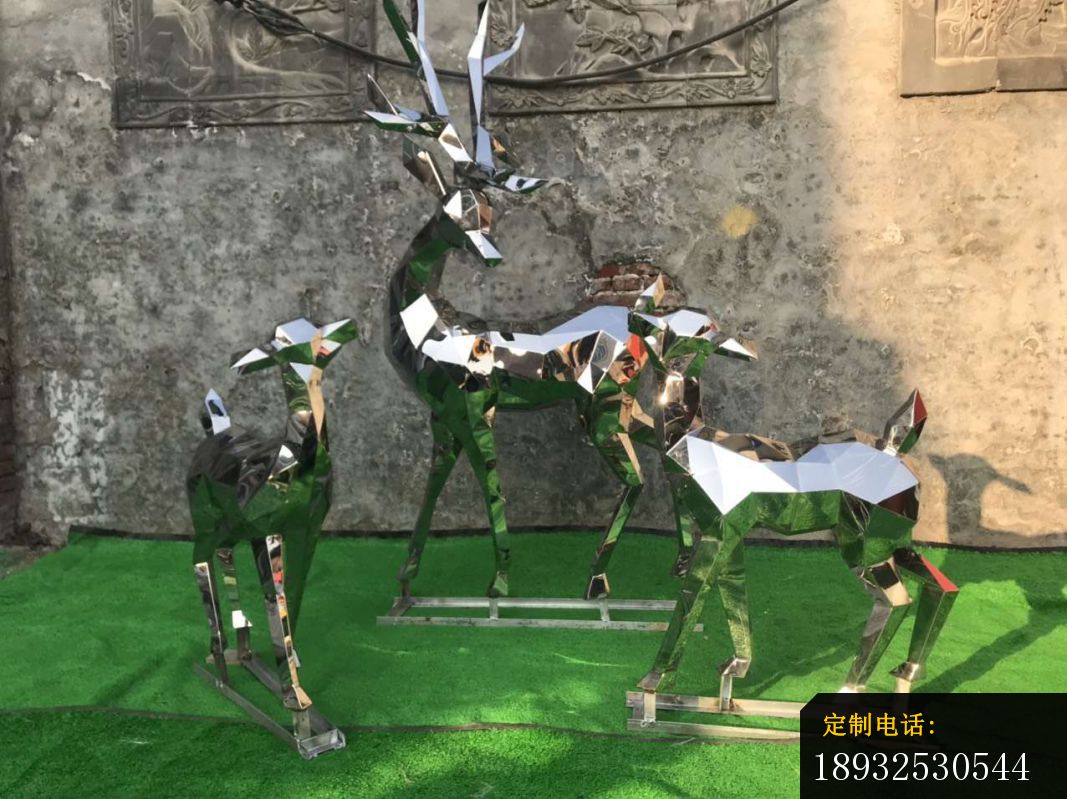 不锈钢镜面园林小鹿动物雕塑_1067*799