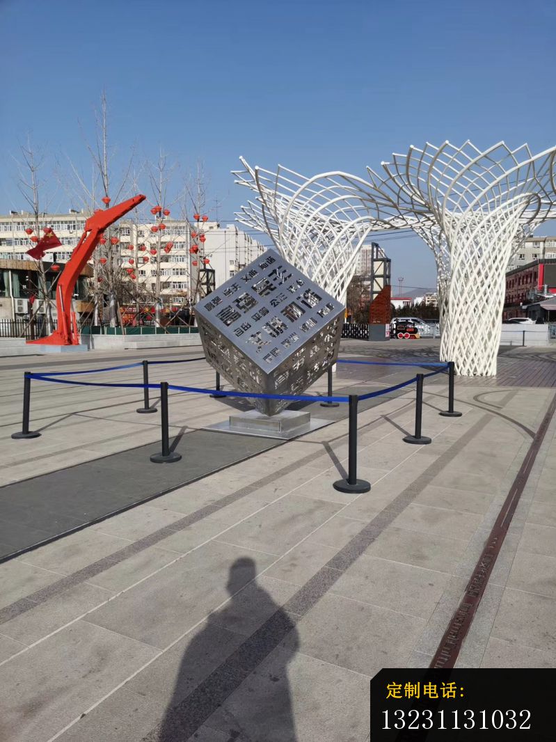 不锈钢正方体雕塑广场创意景观雕塑 (1)_799*1066