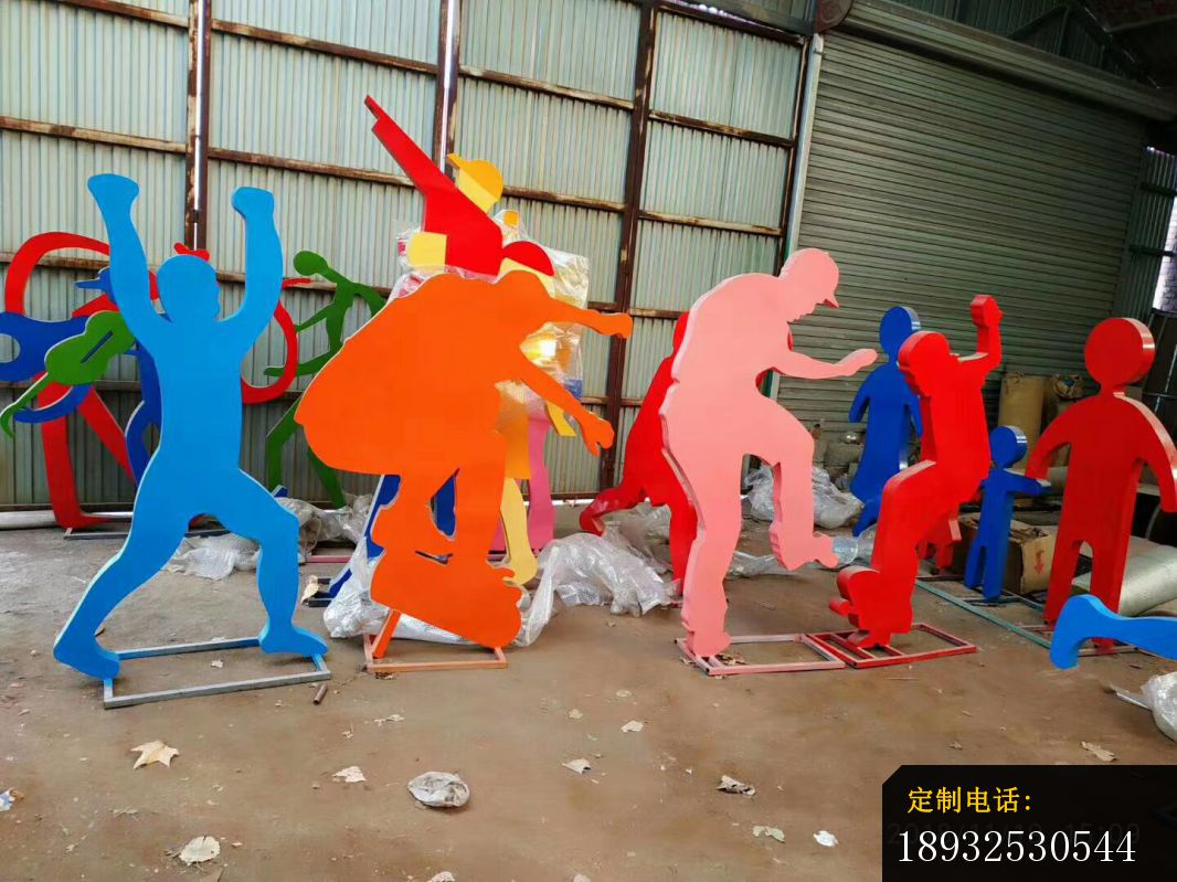不锈钢彩绘音乐人物雕塑 (1)_1066*799