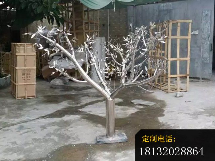 不锈钢树雕塑_720*540