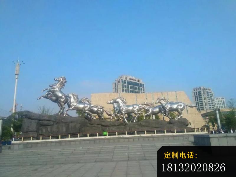 不锈钢马雕塑，不锈钢群马雕塑，广场不锈钢雕塑_800*600