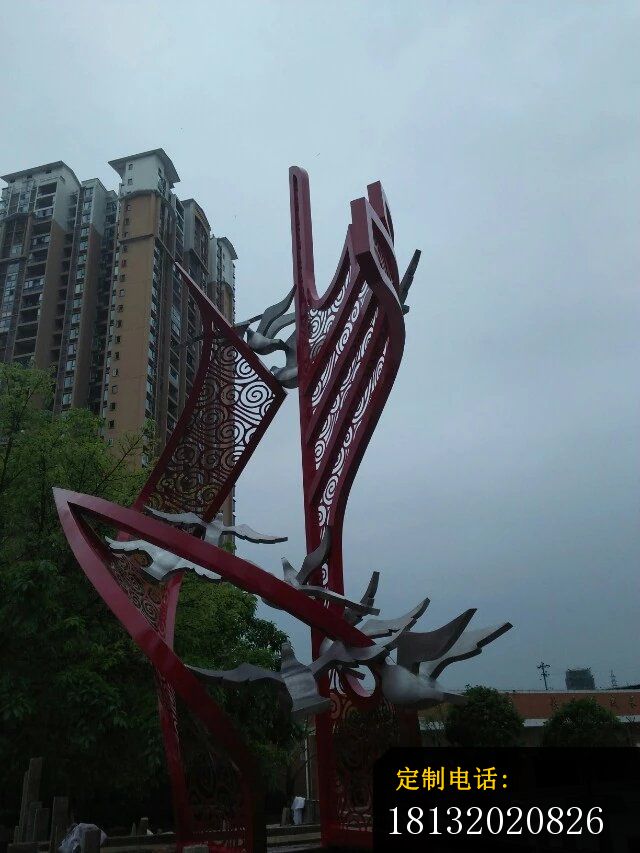 不锈钢飞翔雕塑写字楼景观雕塑 (1)_640*853