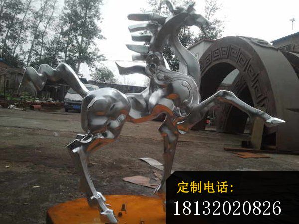 抽象小马雕塑不锈钢动物雕塑_600*450