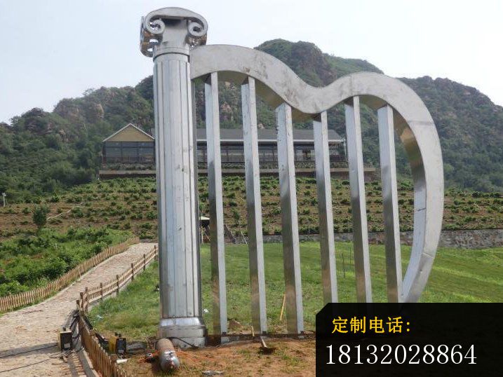 不锈钢竖琴雕塑，广场不锈钢树琴雕塑 (4)_717*538