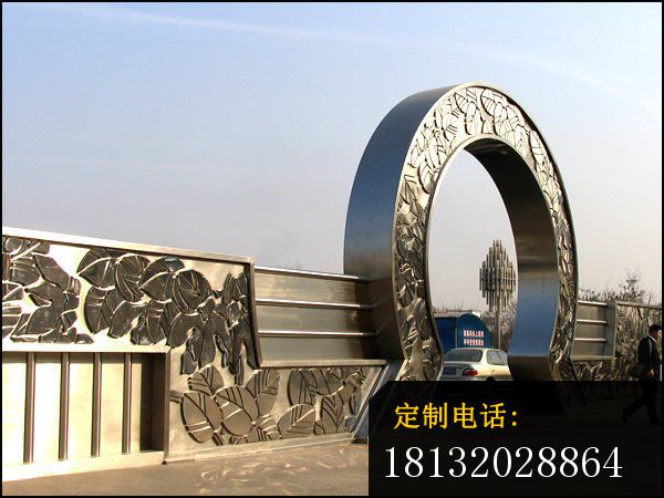 不锈钢圆形拱门雕塑，不锈钢企业拱门雕塑_600*450