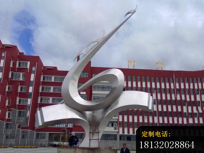 校园不锈钢雕塑-学校不锈钢雕塑升华_800*599
