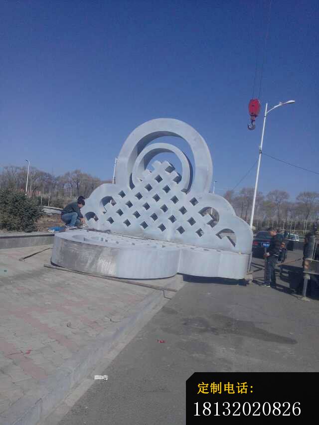 不锈钢抽象中国结雕塑，广场景观雕塑_640*853