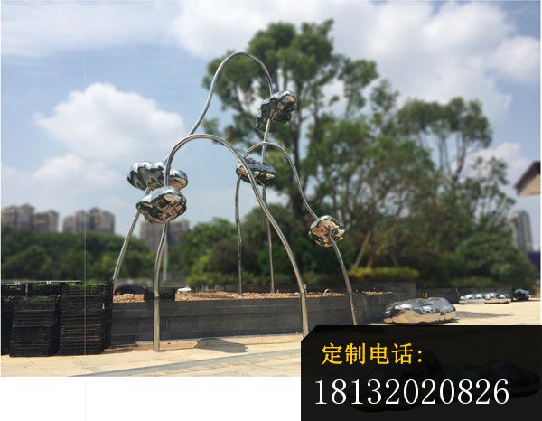 不锈钢串连的云朵雕塑 公园景观雕塑_600*466
