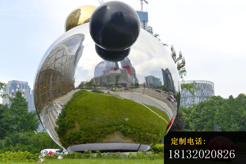 不锈钢镜面圆球雕塑 城市景观雕塑_800*534