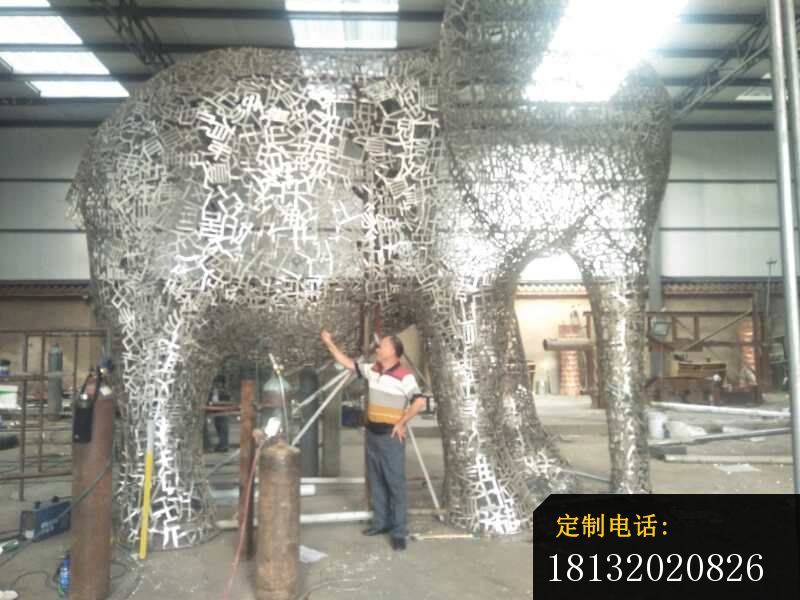不锈钢镂空大象雕塑 广场景观雕塑_800*600