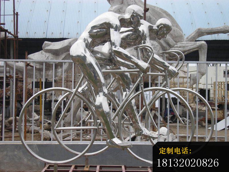 不锈钢骑自行车的人物雕塑，公园景观雕塑_800*600