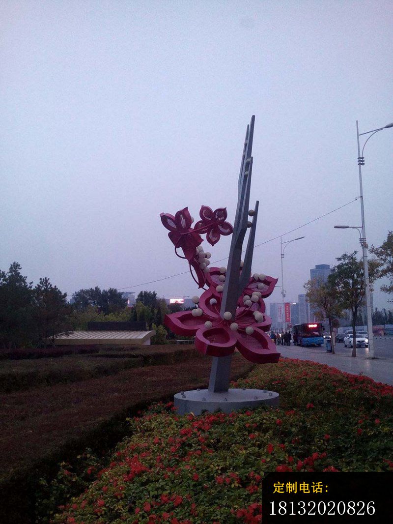 不锈钢桃花灯 公园景观雕塑_800*1066