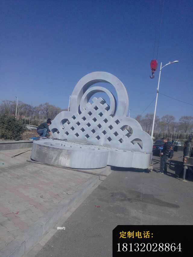 不锈钢抽象中国结雕塑，广场景观雕塑_640*853