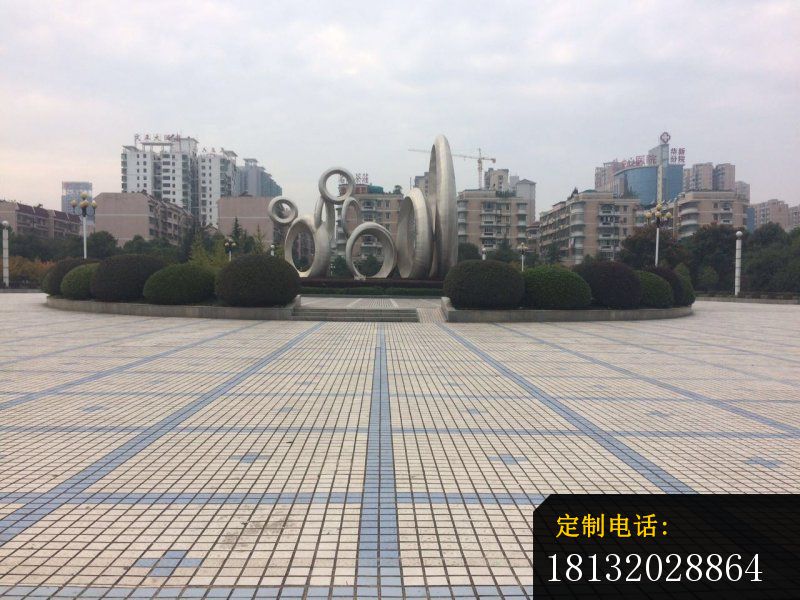 不锈钢大小圆环雕塑，广场不锈钢雕塑_800*600