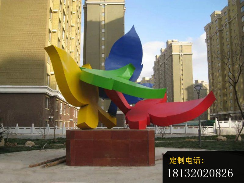 抽象树叶雕塑  不锈钢抽象雕塑 广场景观雕塑_800*600