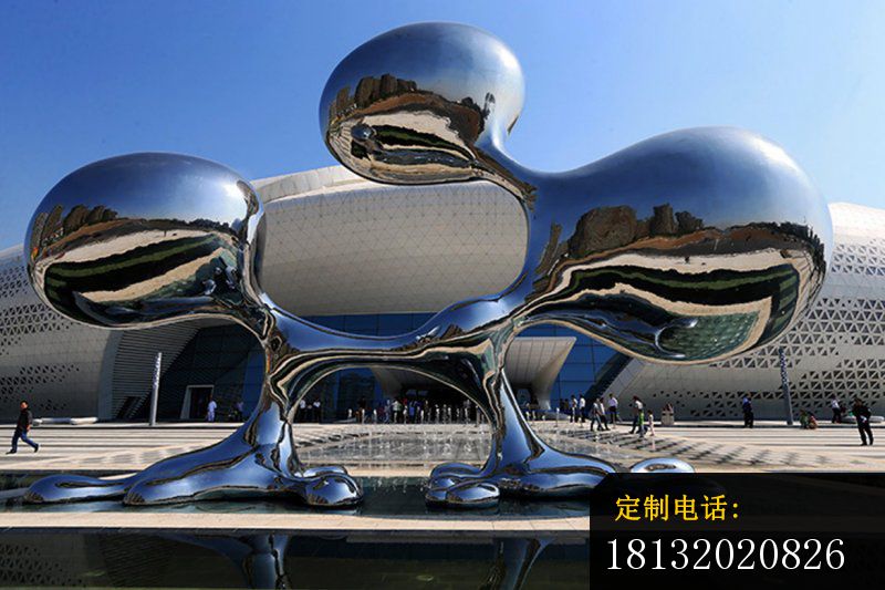 大型不锈钢抽象镜面人物雕塑 艺术创意雕塑_800*533