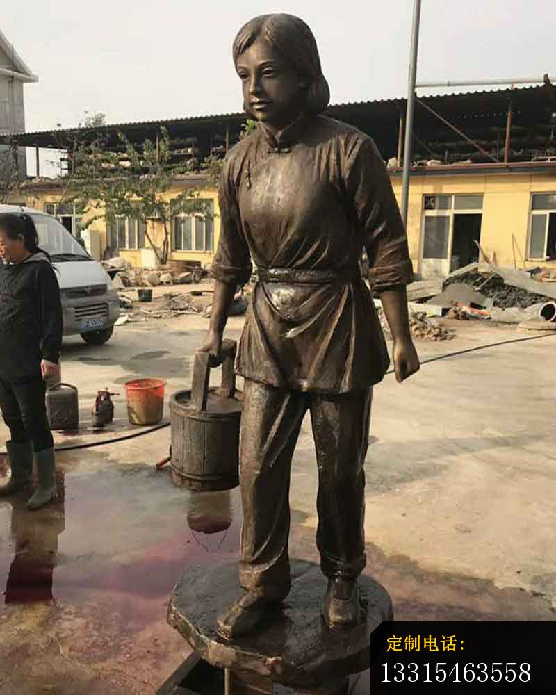 提水桶的妇女铜雕，公园人物铜雕 (2)_800*1000