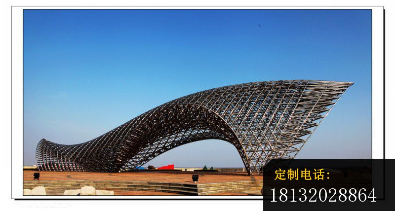 不锈钢交织的遮阳棚，广场不锈钢雕塑_800*428