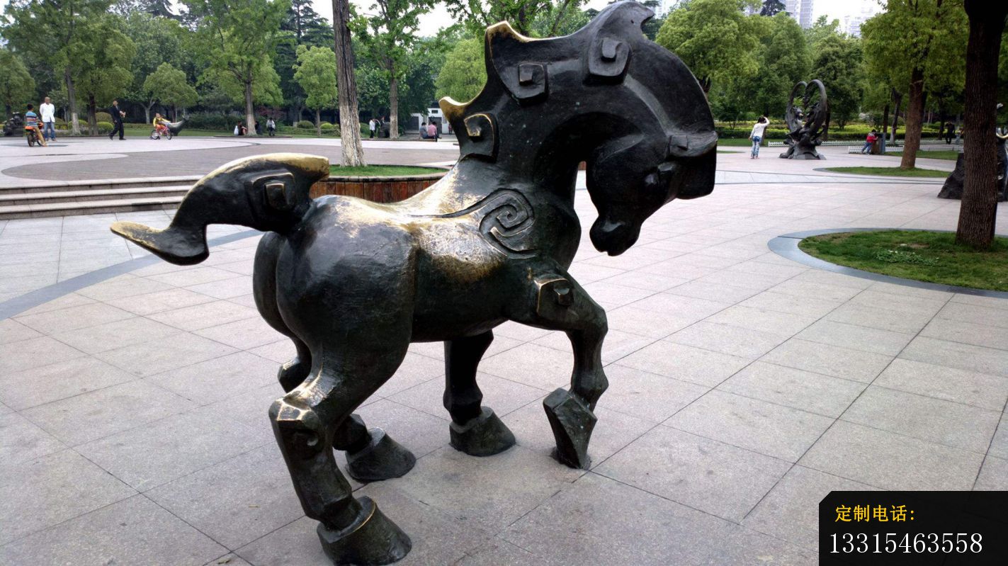 铜雕抽象马， 公园动物铜雕_1423*799