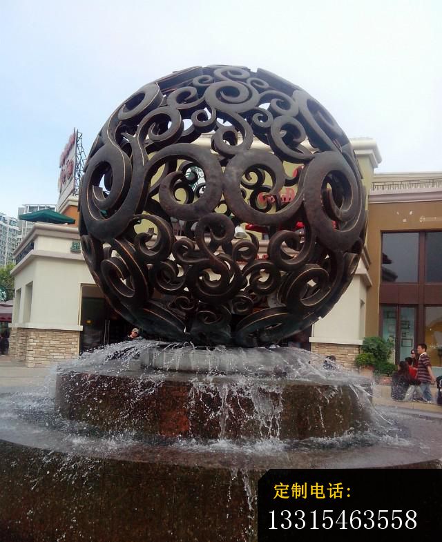 铜雕镂空球喷泉 公园景观雕塑_640*785