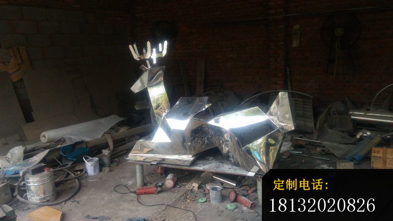 不锈钢抽象鹿，公园不锈钢雕塑_800*450