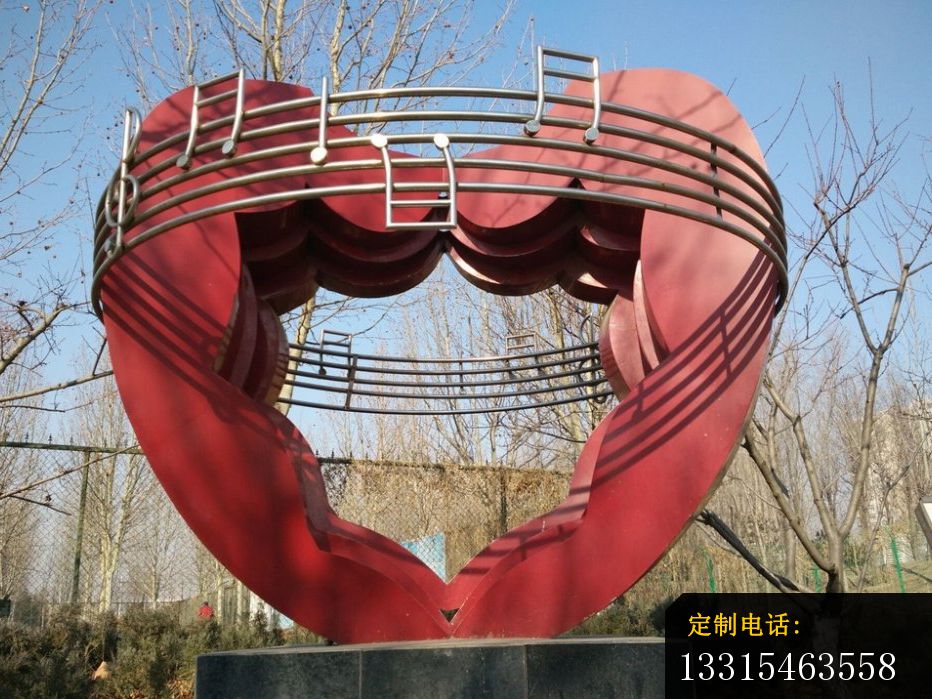 不锈钢爱心乐谱雕塑，景观不锈钢雕塑_932*699