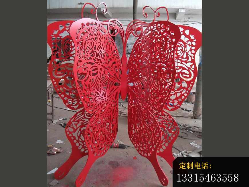 不锈钢板蝴蝶雕塑，铁板蝴蝶雕塑，镂空蝴蝶雕塑_870*653