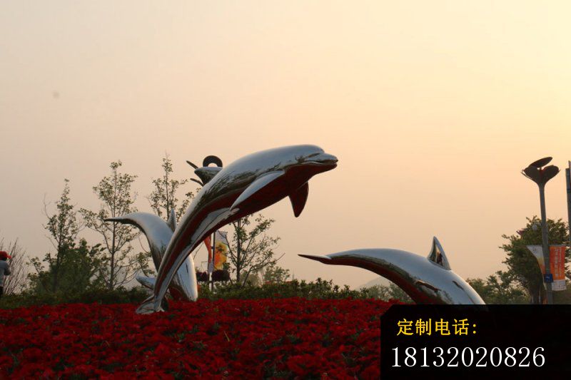 跳跃的海豚雕塑，不锈钢动物雕塑_800*533