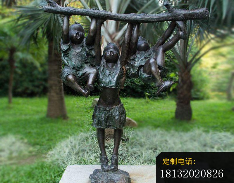 爬树枝的儿童铜雕 (2)_800*627