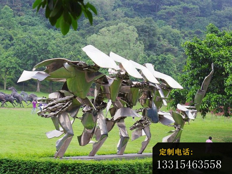 丰收的喜悦雕塑，不锈钢人物雕塑_779*584