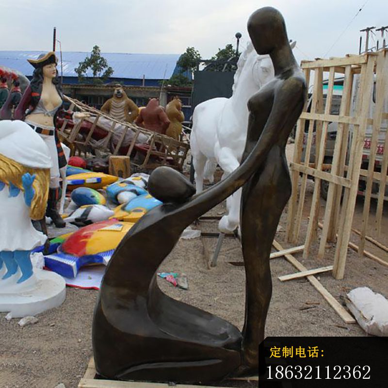 玻璃钢仿铜抽象人物，公园抽象人物雕塑_800*800