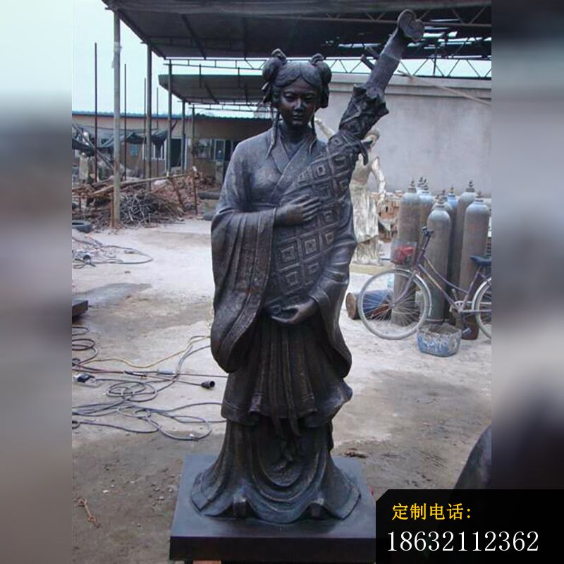 抱乐器女人铜雕，公园人物雕塑_800*800