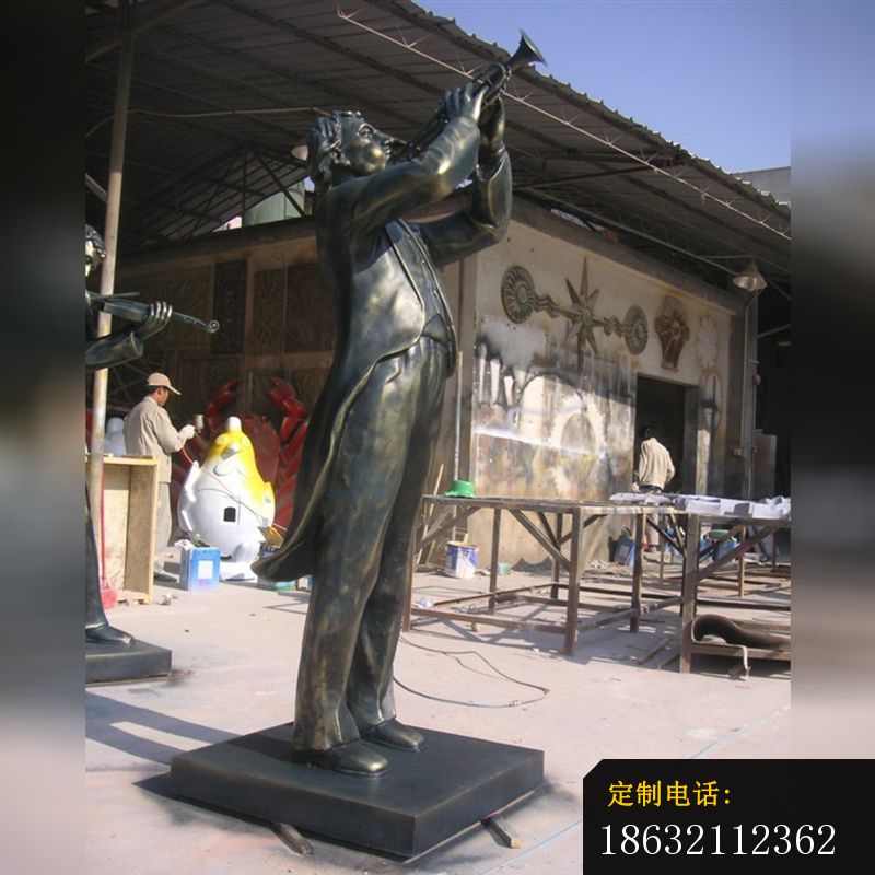 玻璃钢演奏雕塑，仿铜人物雕塑，景观雕塑 (3)_800*800