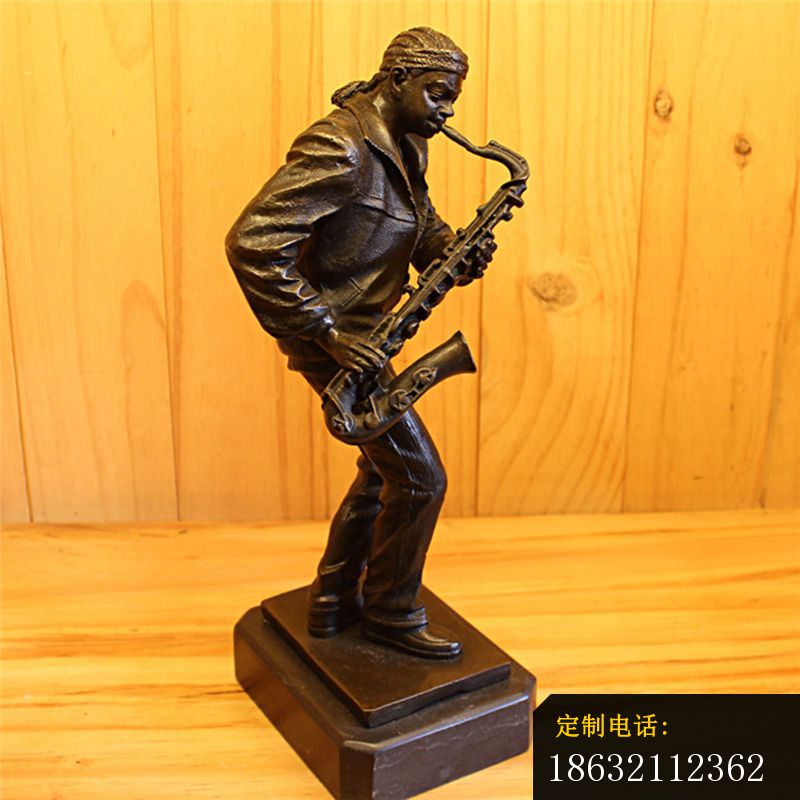 吹萨克斯的人物铜雕，娱乐场所雕塑_800*800
