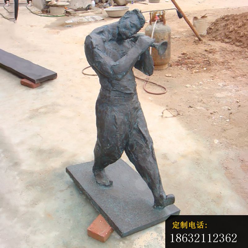吹唢呐人物铜雕，广场人物雕塑 (2)_800*800