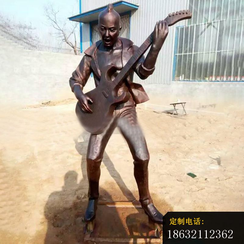 弹吉他的人物铜雕，公园人物雕塑_800*800