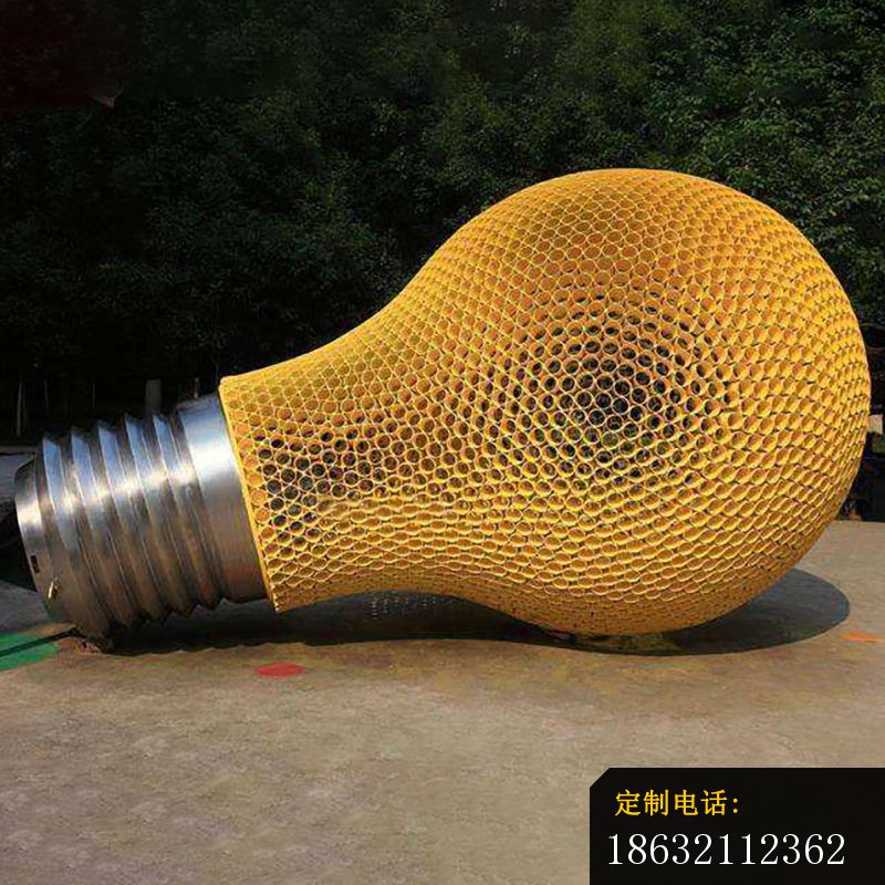 不锈钢灯泡雕塑 (4)_800*800