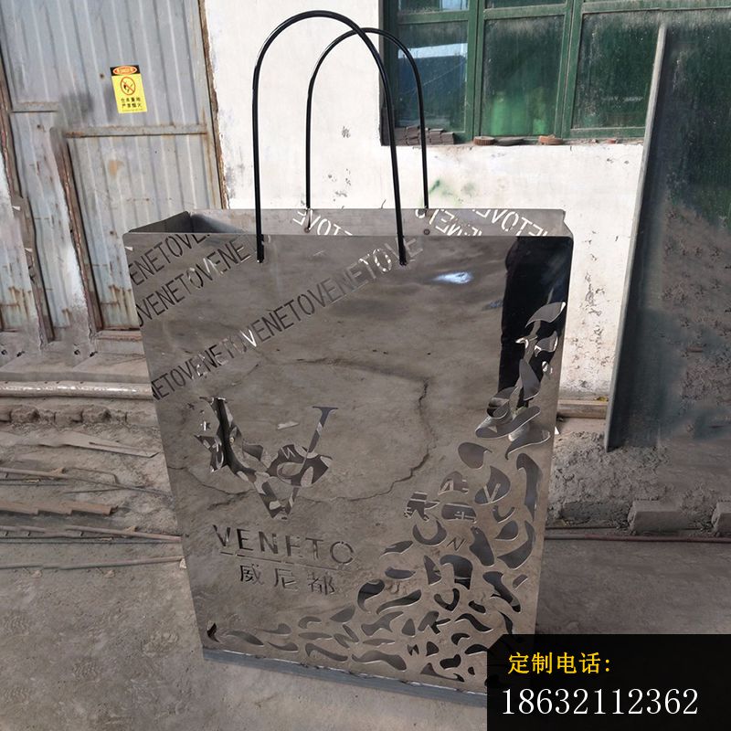 不锈钢购物袋雕塑 (4)_800*800