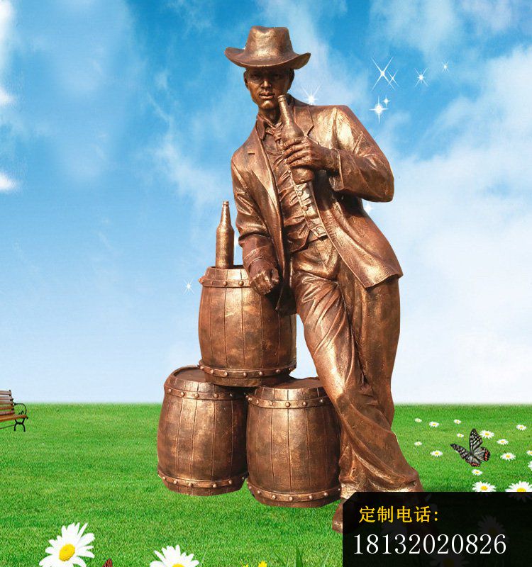 铜雕耍酷喝酒    广场小品人物雕塑 (2)_750*800