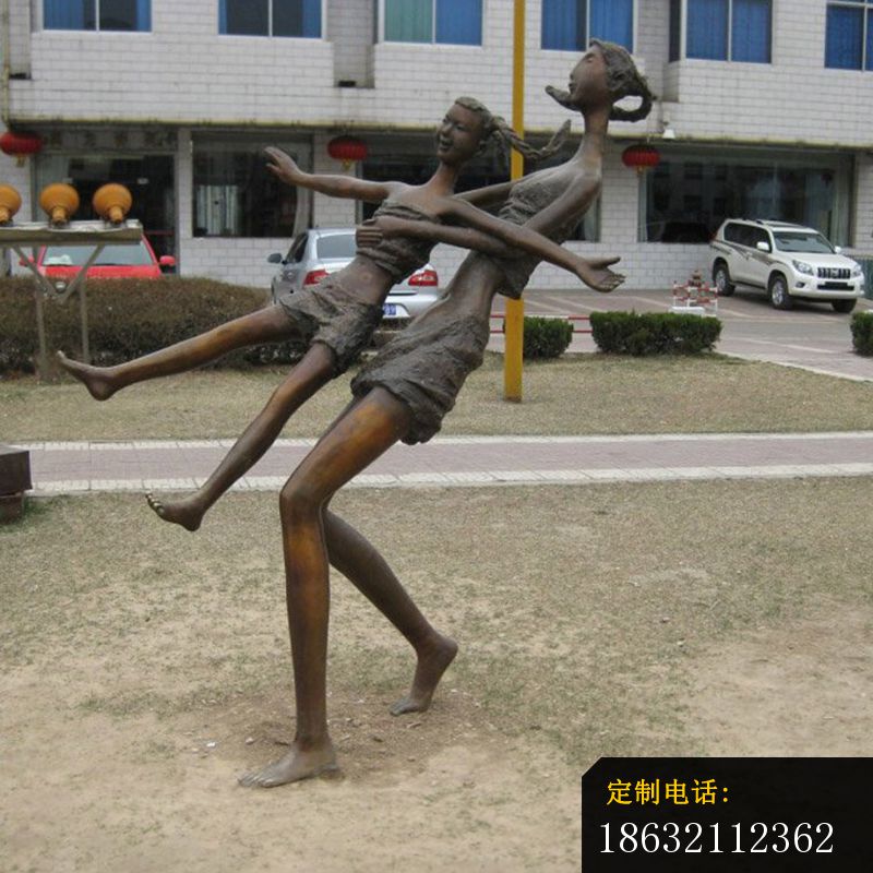 母女玩耍铜雕，广场人物铜雕_800*800