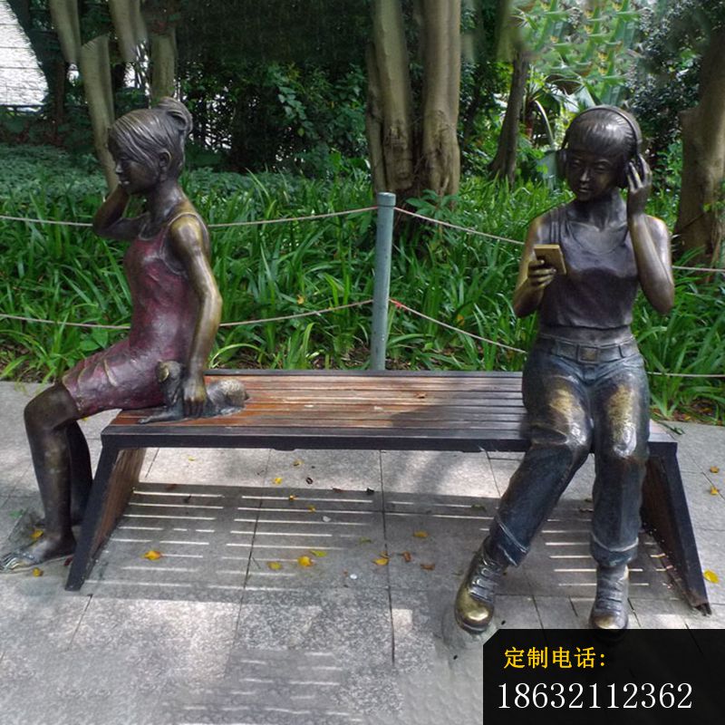 现代时尚女孩铜雕，公园景观铜雕_800*800