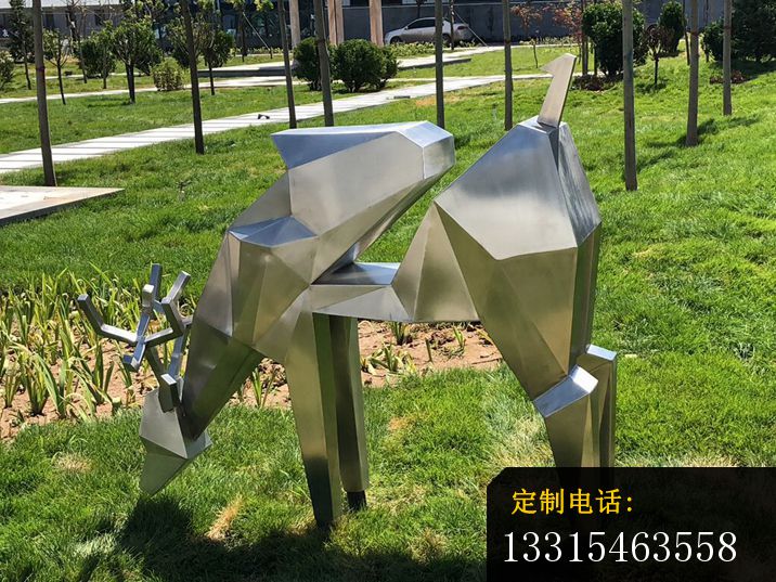 不锈钢梅花鹿   公园动物雕塑 (1)_716*537