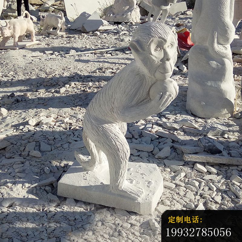 抱桃子的猴子石雕 大理石动物雕塑 (2)_800*800