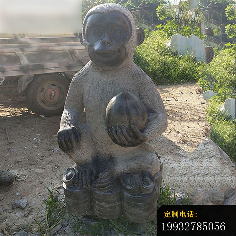 青石猴子雕塑，抱着桃子的小猴子石雕 (4)_800*800